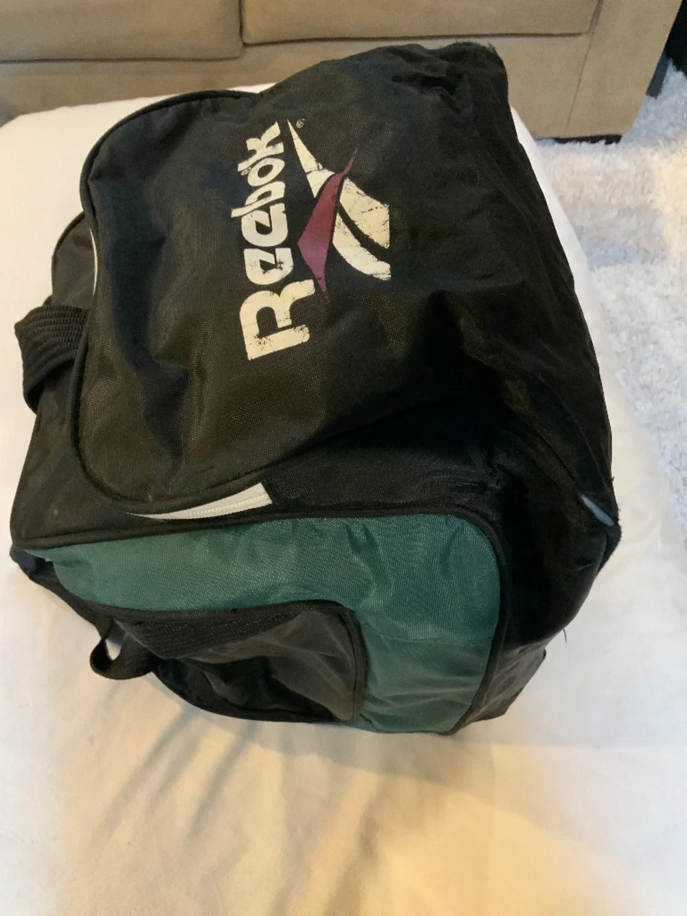 Reebok Vintage Black Green Duffel Gym Bag Active Travel Sporty Retro